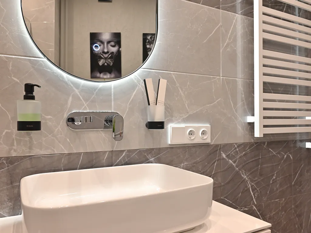 Евротрёшка с дизайнерским ремонтом