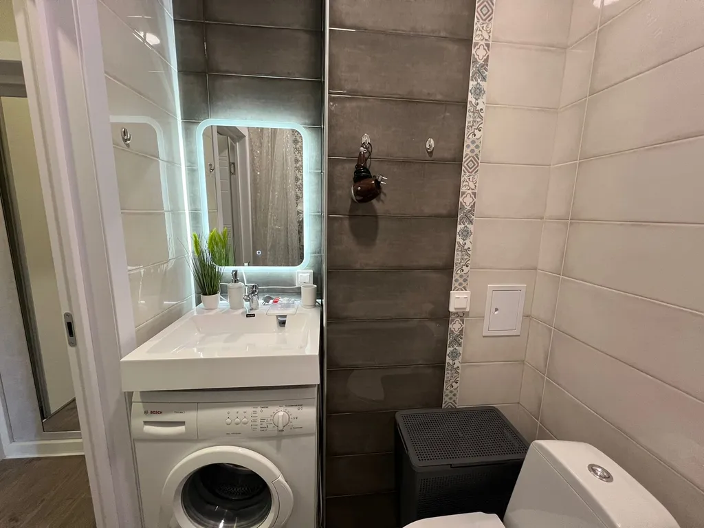 56 студия с бассейнами