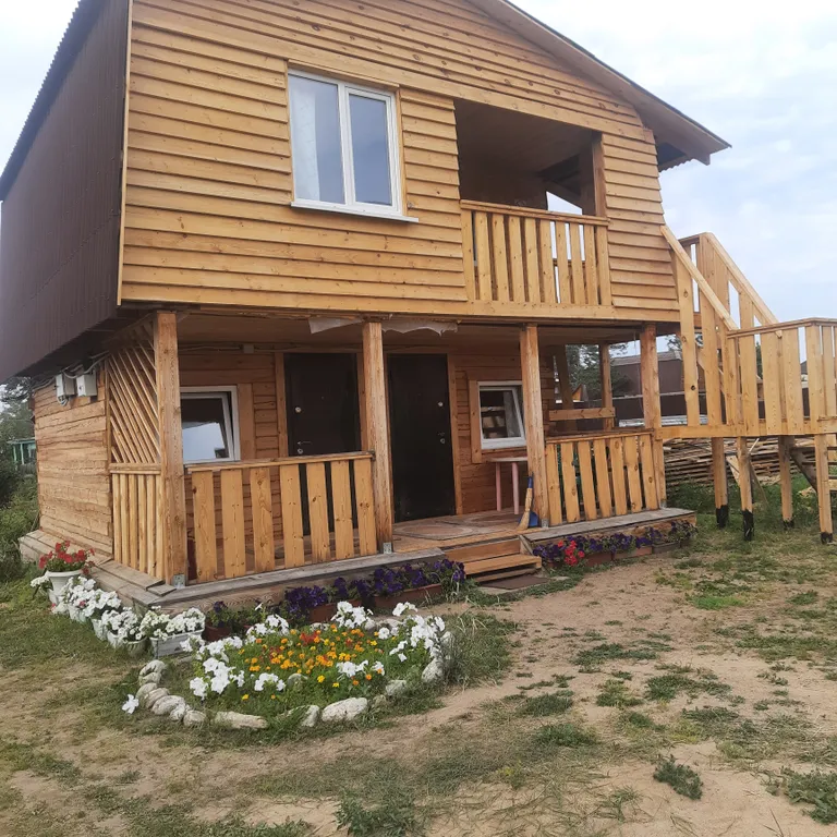 Семейный двухкомнатный номер с мини кухней на втором этаже