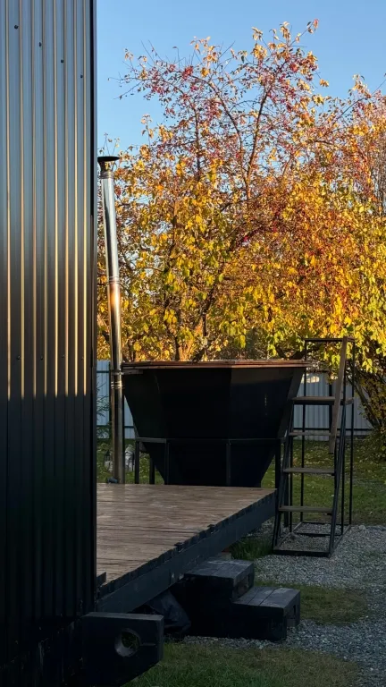 Уютный домик с чаном