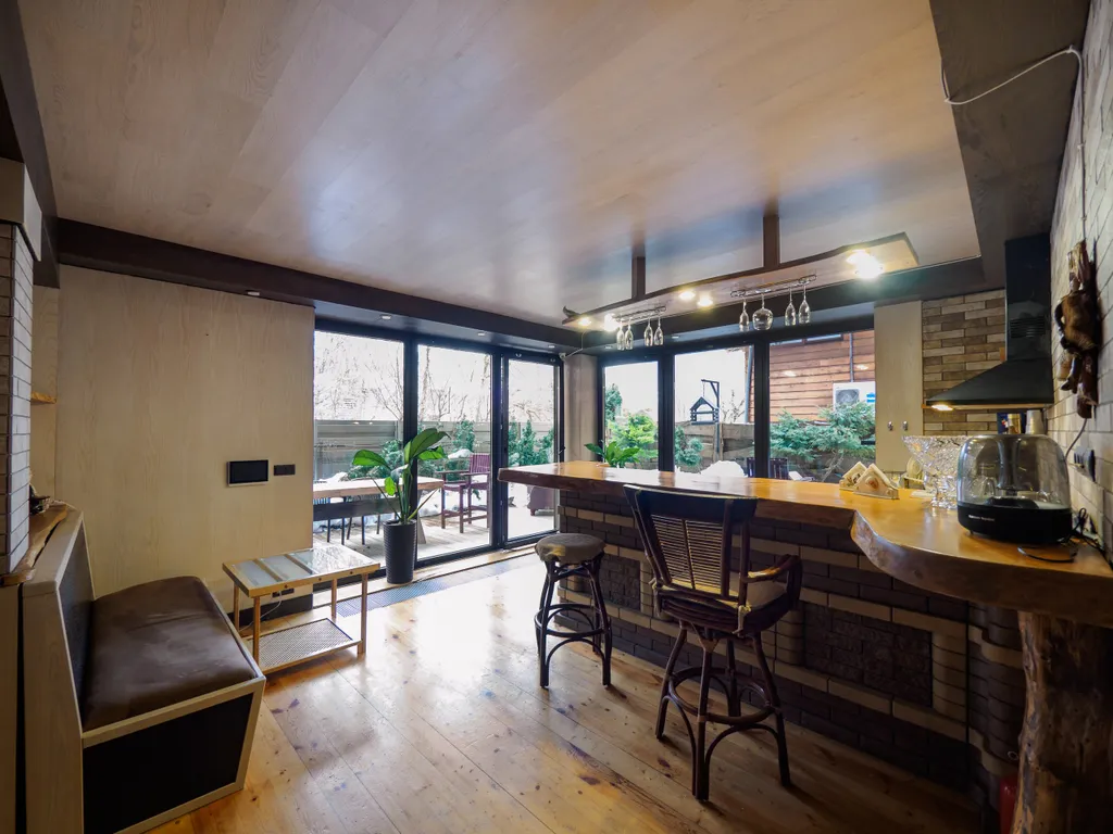 Вилла Лилиан с видом на горы