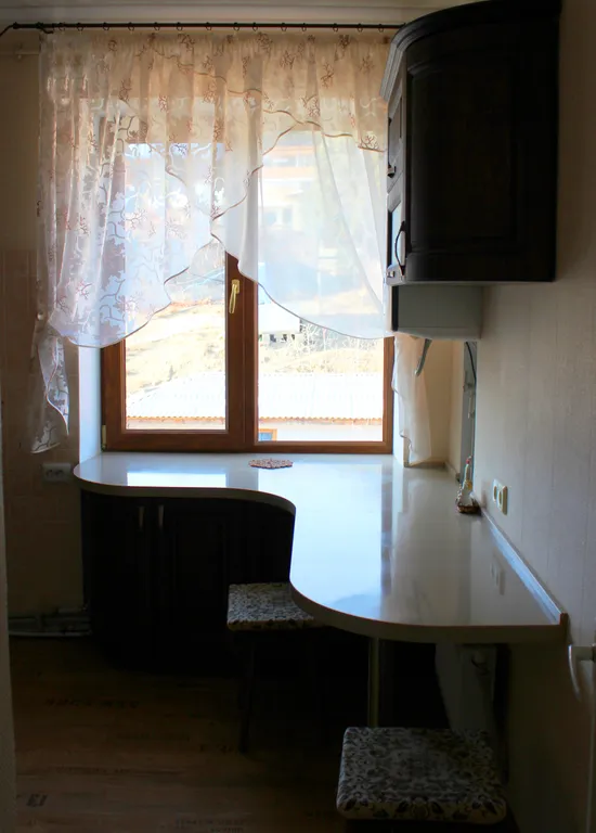 Уютная комната с персональной лоджией и великолепным видом на море