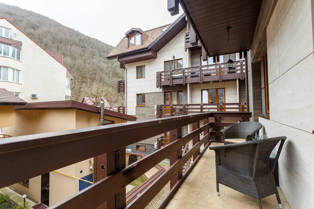 Евродвушка с большим балконом