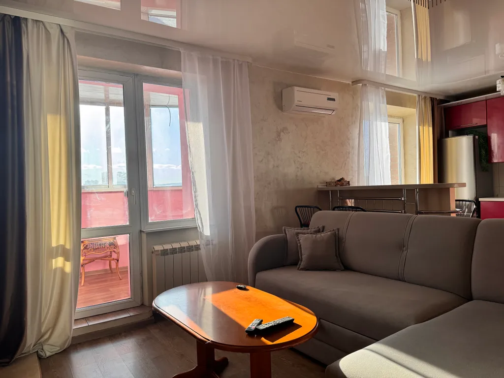 Просторная квартира с видом на Китай на самой набережной