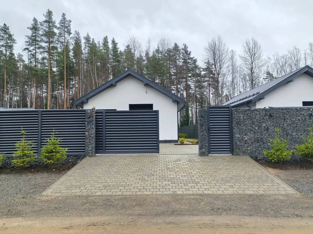 Уютный семейный коттедж у леса