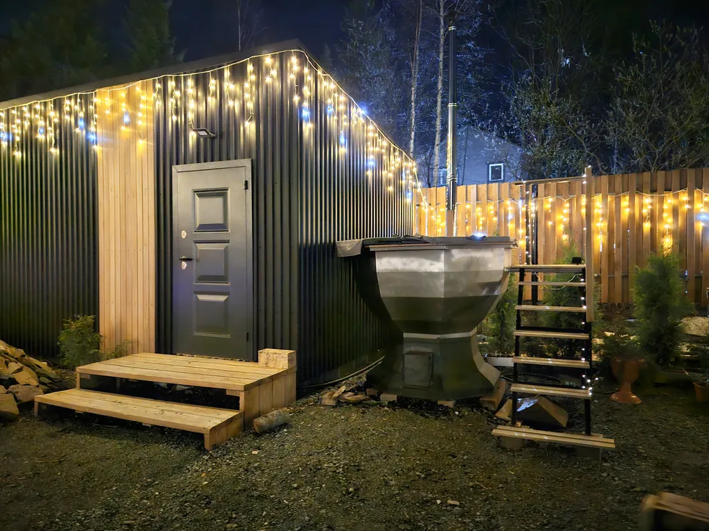 Таунхаус с видом на гору Зелёная