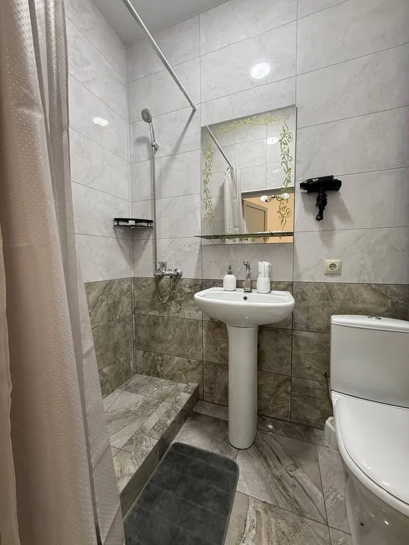 Комфортная квартира на 3 этаже, идеальна для семьи или командировок