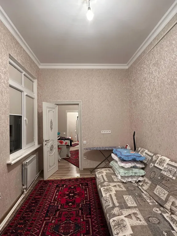 Хорошая светлая чистая квартира находится в центре парка