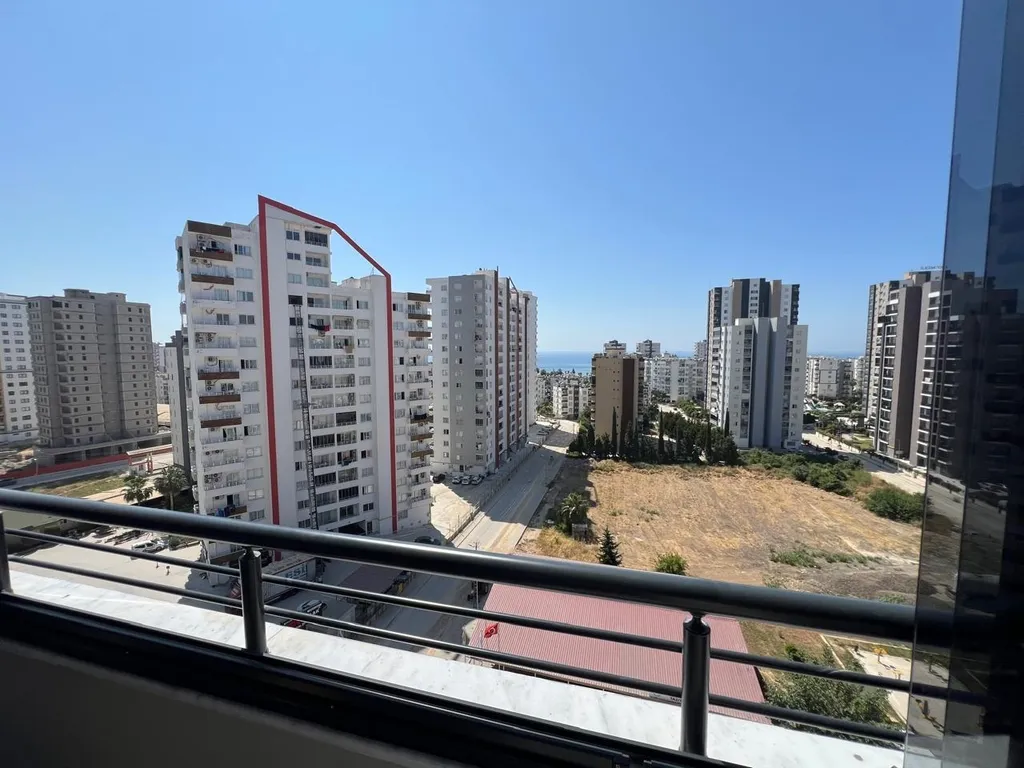 Стильная новая евротрёшка для отдыха на Средиземноморском побережье