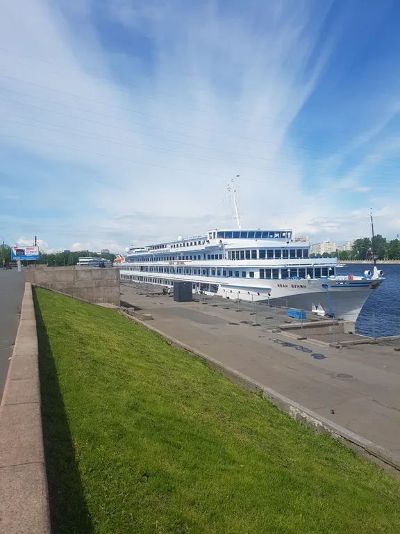 Евродвушка у Невы рядом с метро