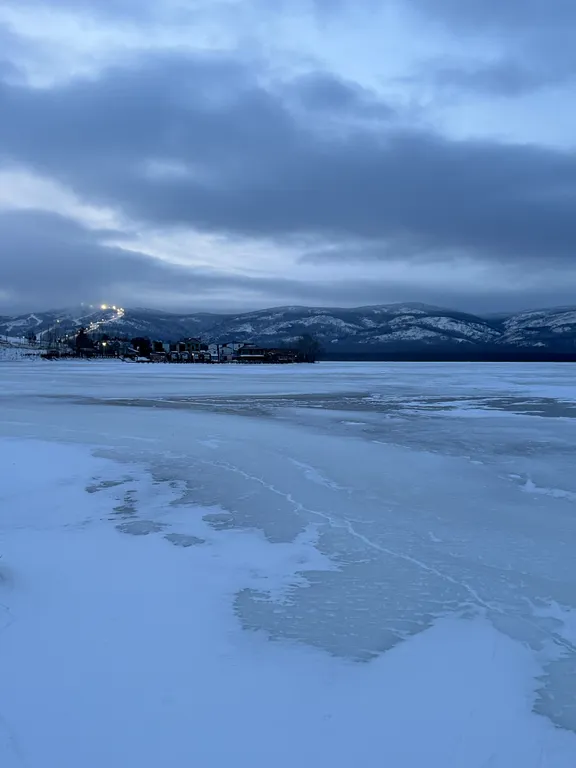 Уютная квартира с видом на озеро