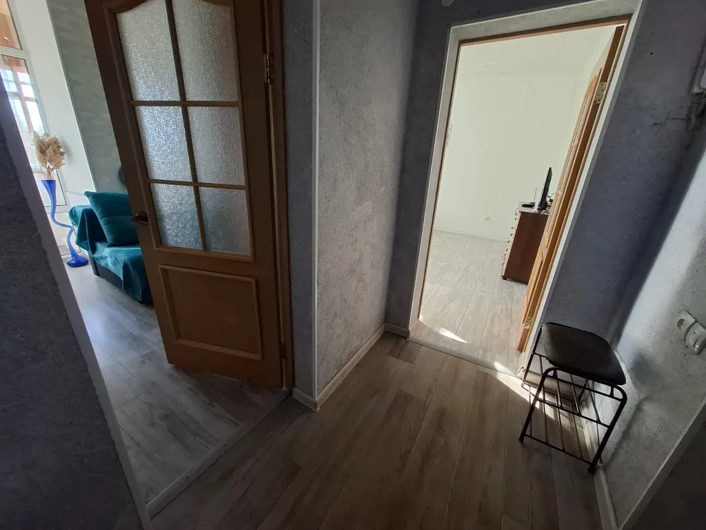 Квартира Две раздельные комнаты и балкон — Омск