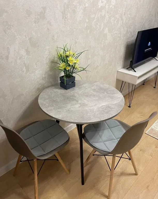 Двухкомнатная квартира на рассвете