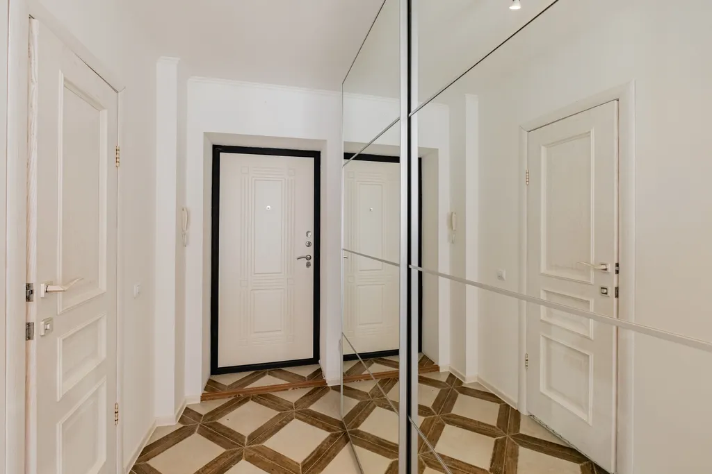 Светлая студия в центре