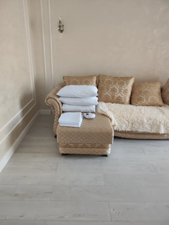 Квартира с видом на горы в 600 метрах от моря по тенистой аллее из сосен