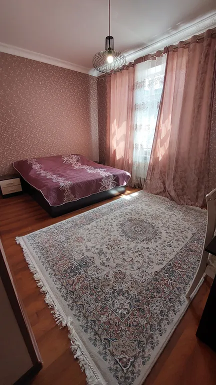 Дом с беседками