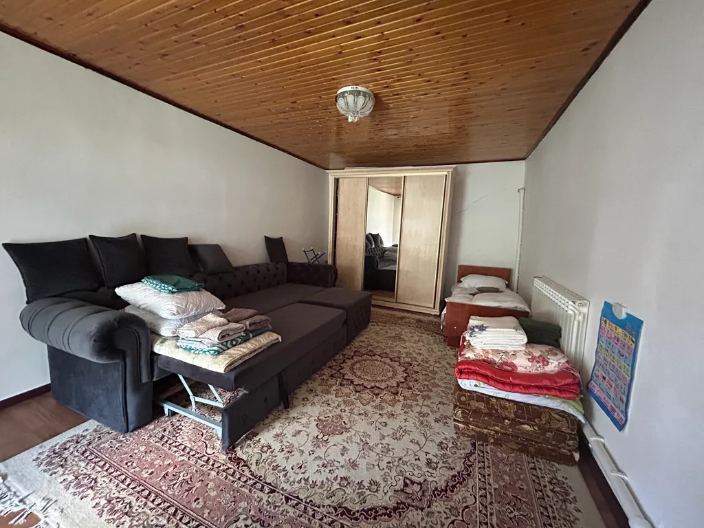 Большой уютный дом