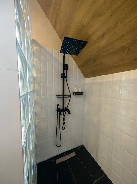 Двухуровневые апартаменты в тихом пространстве