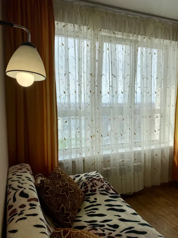 Уютная квартира с ортопедическим матрасом и панорамным балконом