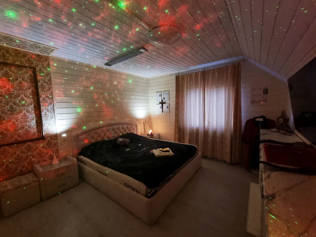 Коттедж Большой двухэтажный коттедж в стиле ампир с сауной и бассейном-купелью — Агалатово