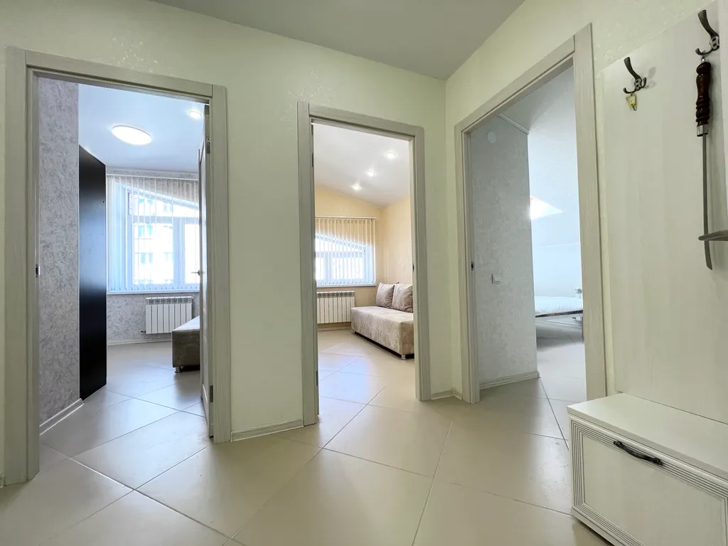 Комфортабельная 3-к квартира в новом доме на Тульской