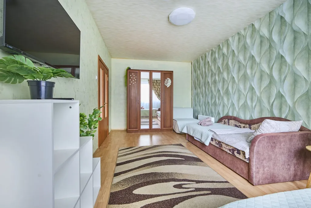 Большая трешка 8 раздельных кроватей