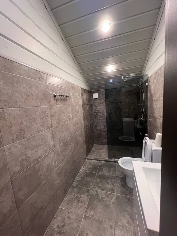 Уютный дом на краю леса