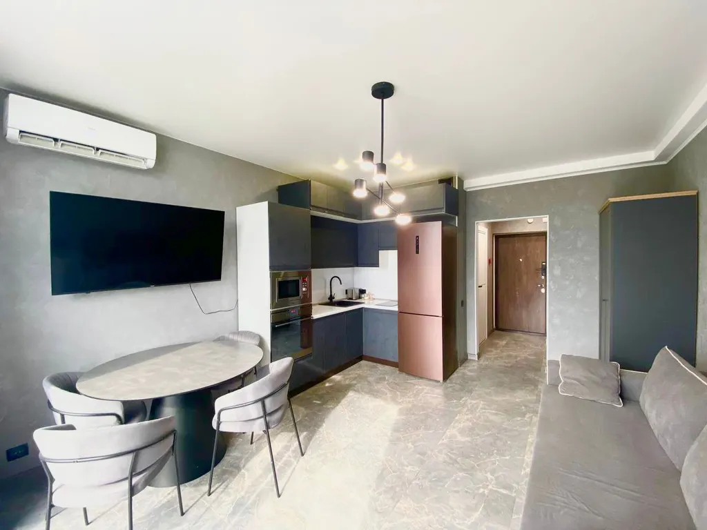 Видовой апартамент-студия резиденция