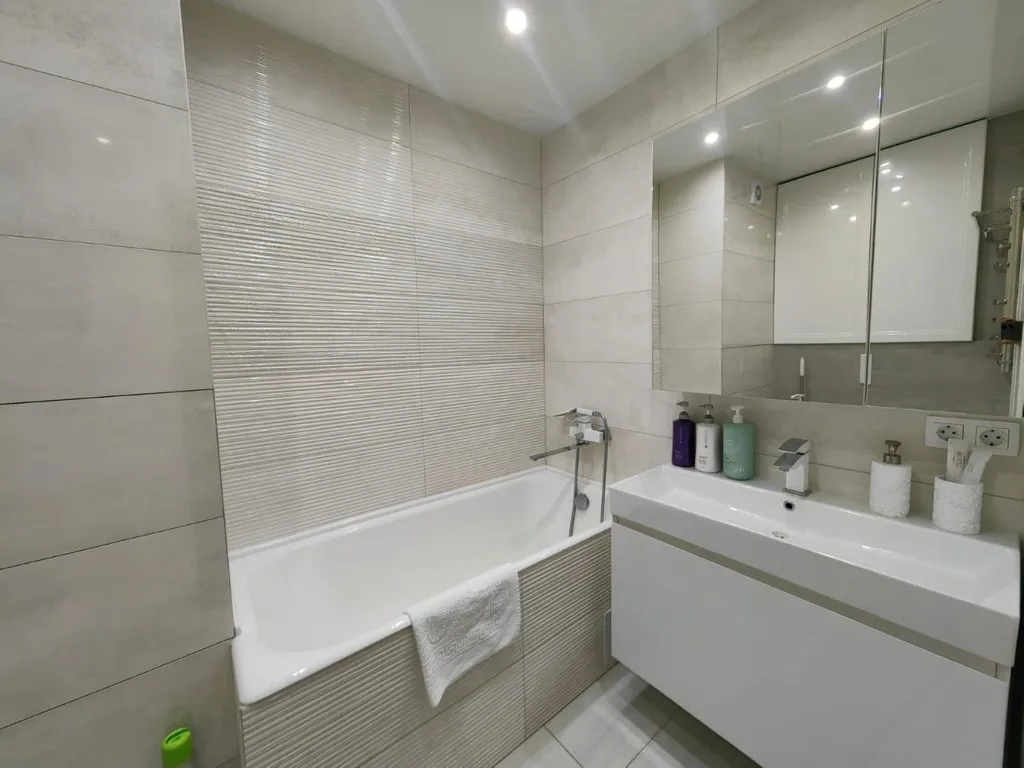 Апартаменты с видом на Амур