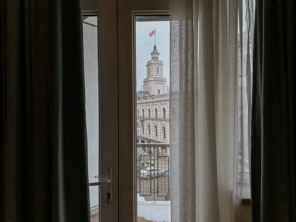 Квартира Лафамилия Тбилиси на площади Свободы — аренда посуточно в Тбилиси