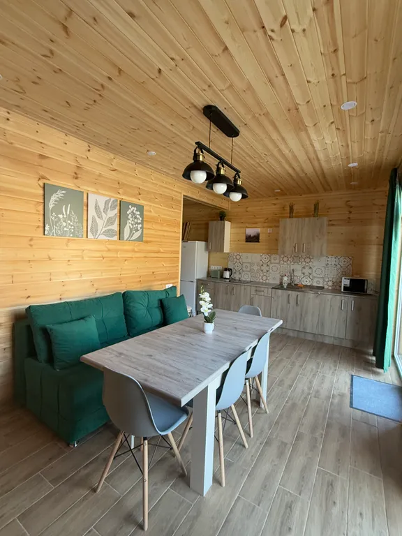 Барнхаус с бассейном и видом на реку