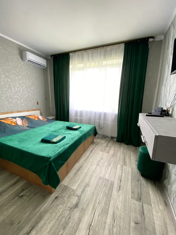 Квартира Просторная изумрудная квартирка — аренда посуточно в Задонск