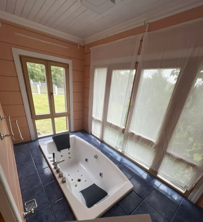 Дом с баней на праздник