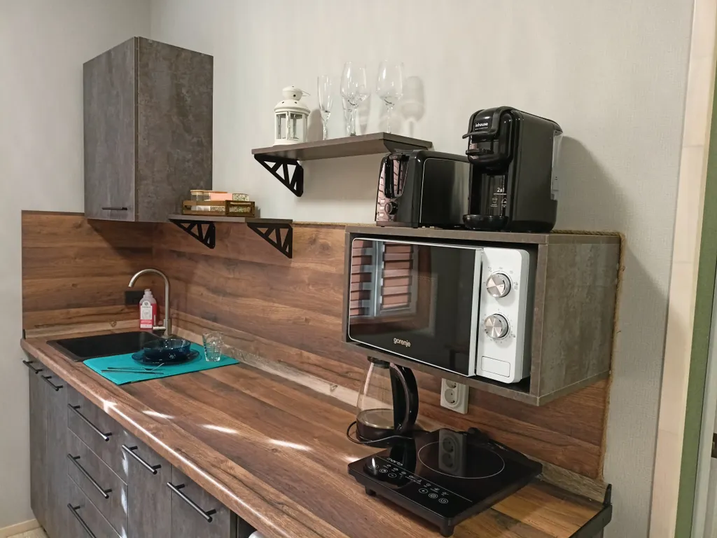 Коттедж Дом в лесу у реки — Севастополь