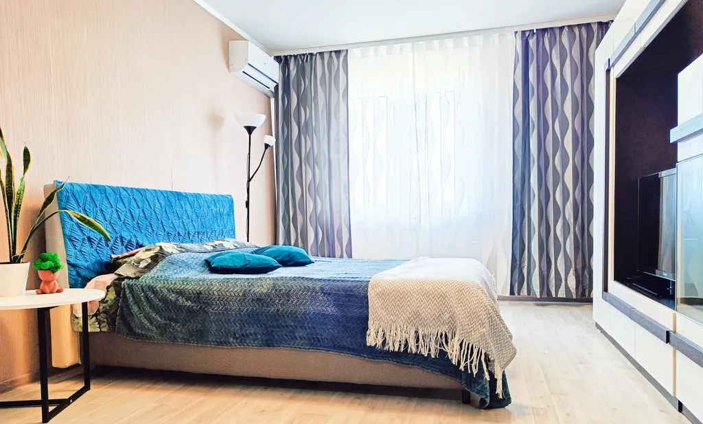 Двухкомнатная квартира на Склизкова