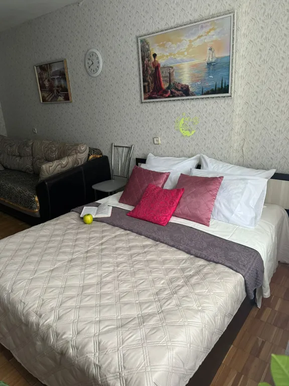 Семейная, тихая, тёплая квартира рядом с ЖД вокзалом