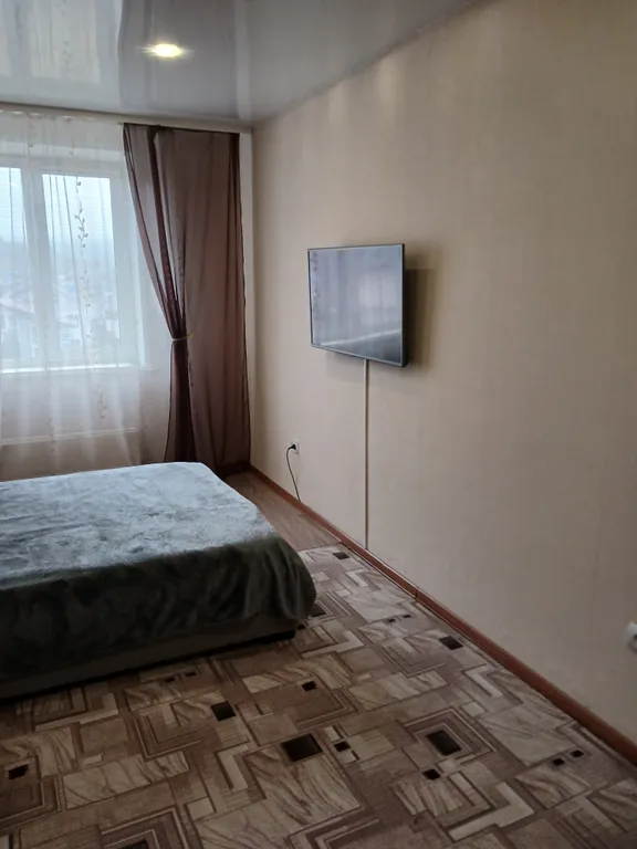 2-комнатная квартира в 10-этажном доме около нижней Марии-Ра