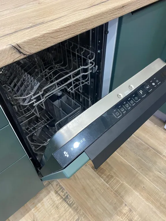 Уютная квартира, в новом доме, в 10 минутах ходьбы от моря