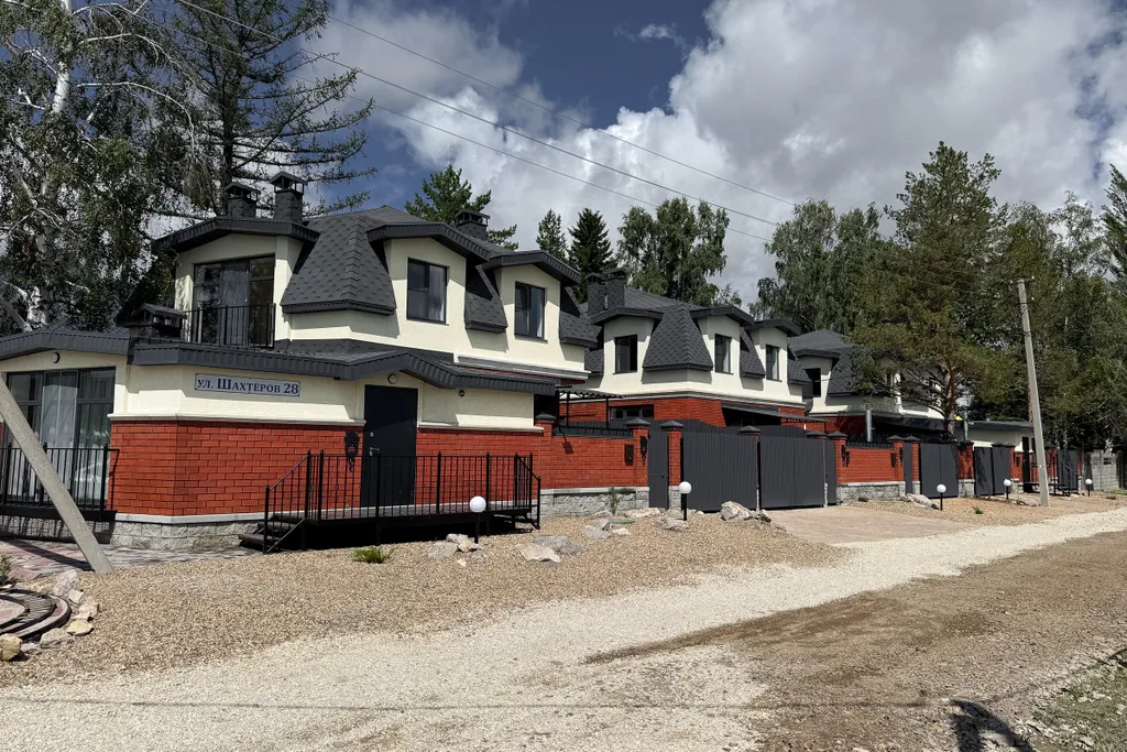 Коттедж 3-комнатный Дом — аренда посуточно в Зелёная Поляна