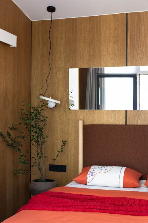 Дом в современном русском стиле в сосновом лесу