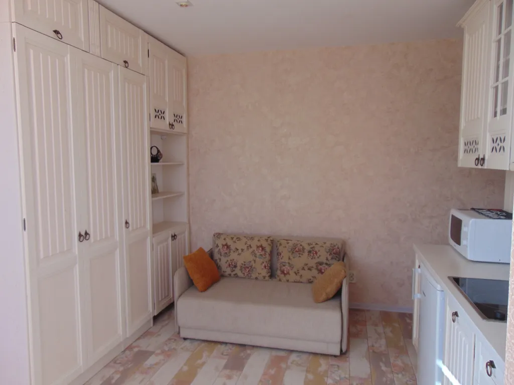 Стильная квартира студия с шикарным видом на море в Мисхоре