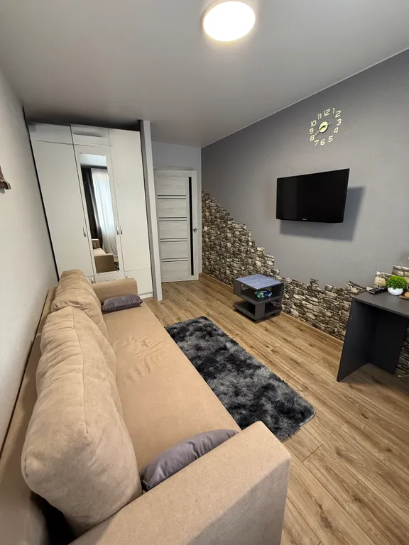 2-х комнатная квартира на улице Буркова