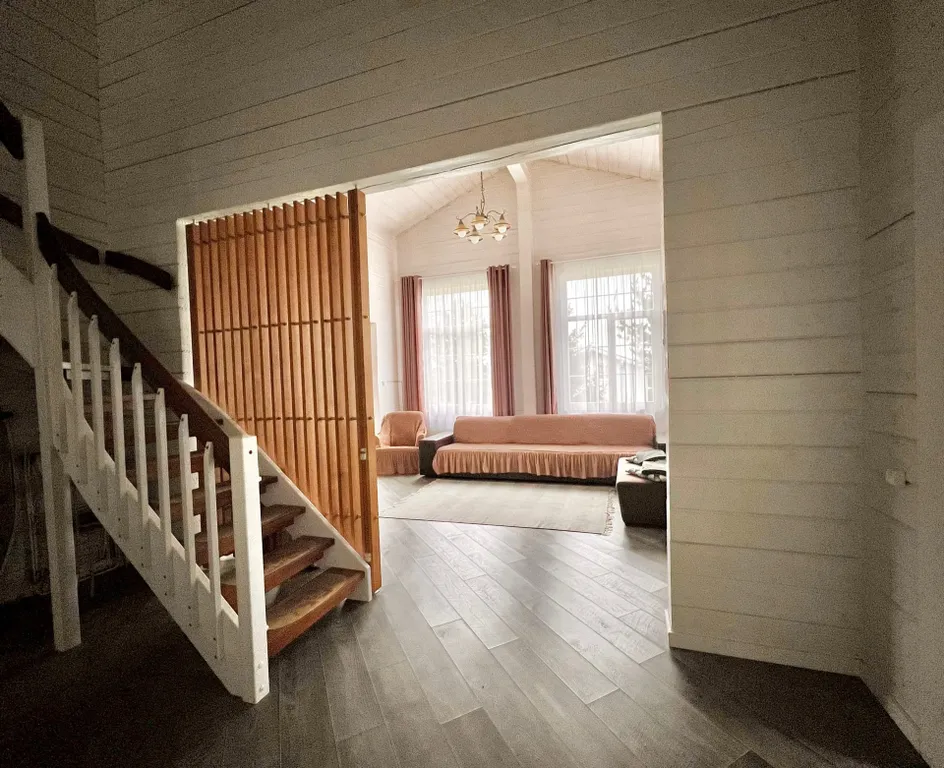 Большой коттедж N1 с сауной и камином