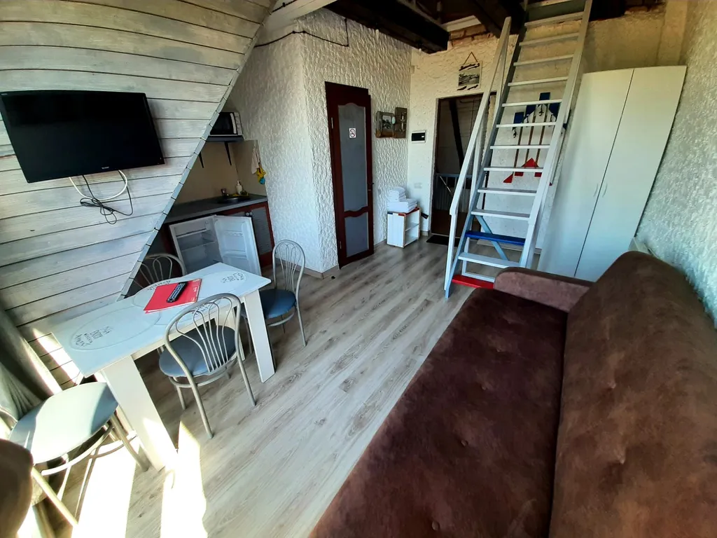 Двухуровневая квартира-студио с видом на море — аренда посуточно в Балтийск