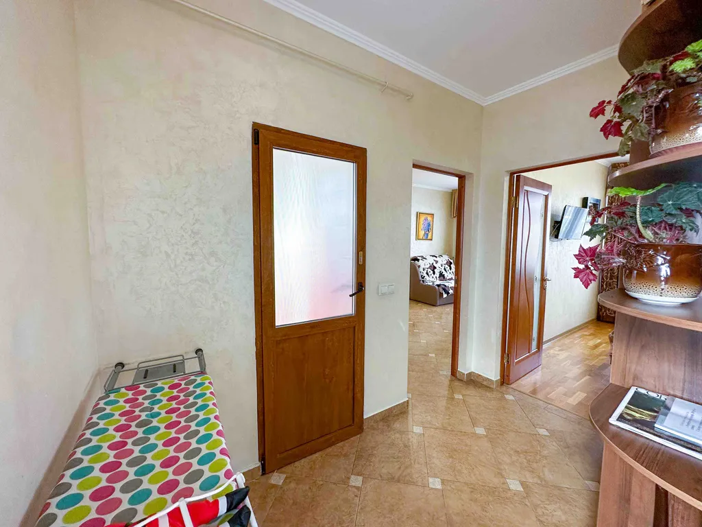 Квартира 3-комнатная Квартира — Адлер