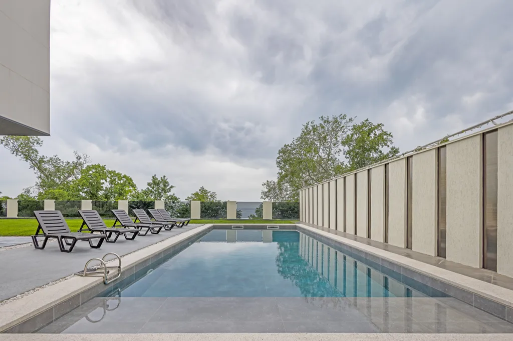 Дом с видом на море