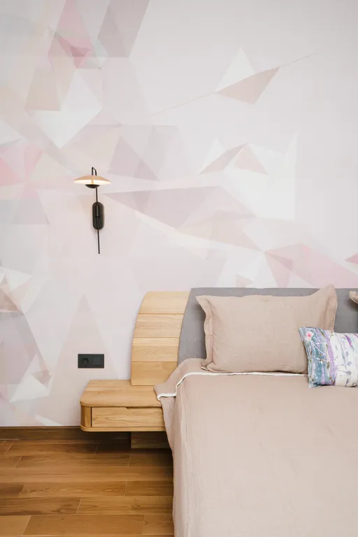 Красивый современный апартамент с 3 спальнями. Камин. Терраса. Горы.