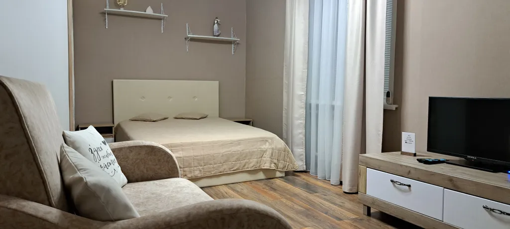 Квартира у площади, рядом с театром