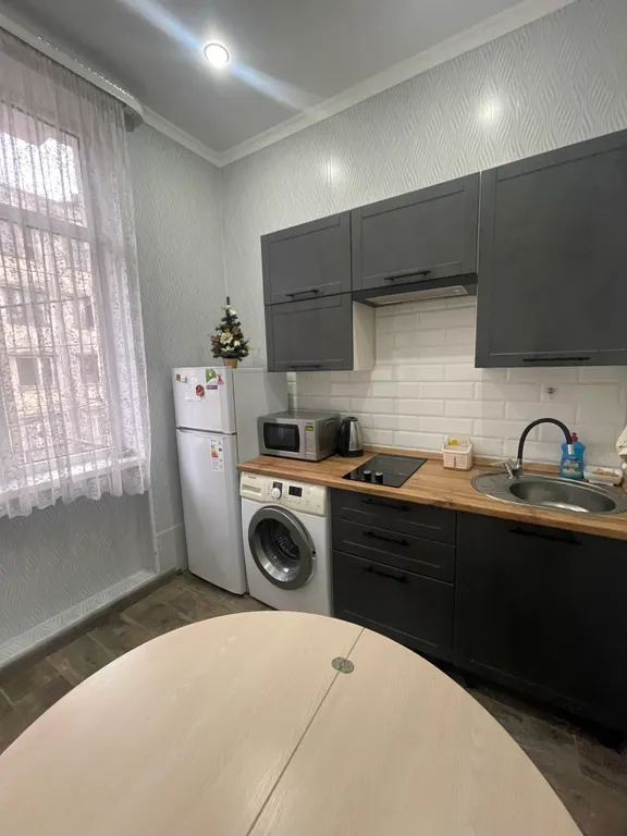 Квартира 1-комнатная квартира люкс у моря — Сухум