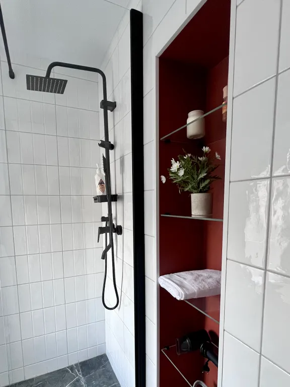 Современная студия в доме с историей